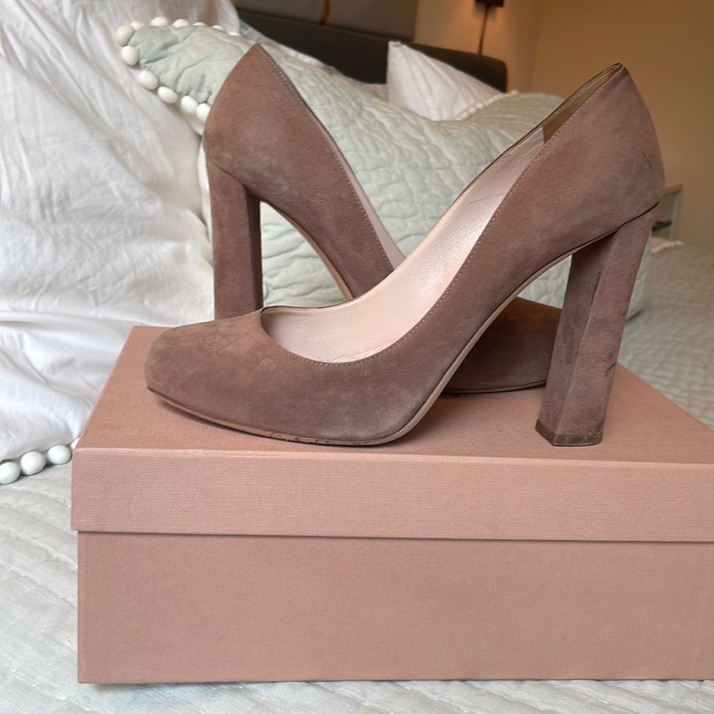 Miu Miu dark pink/tan pumps in size 10 in original box
